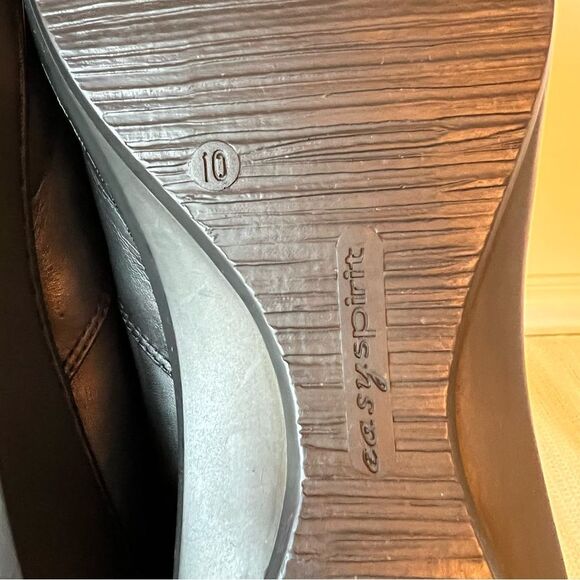 Easy Spirit black leather clogs women’s size 10 - Picture 3 of 15